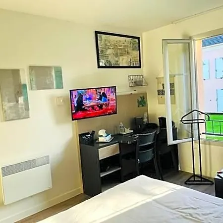 3* Dans De Tourisme Aparthotel